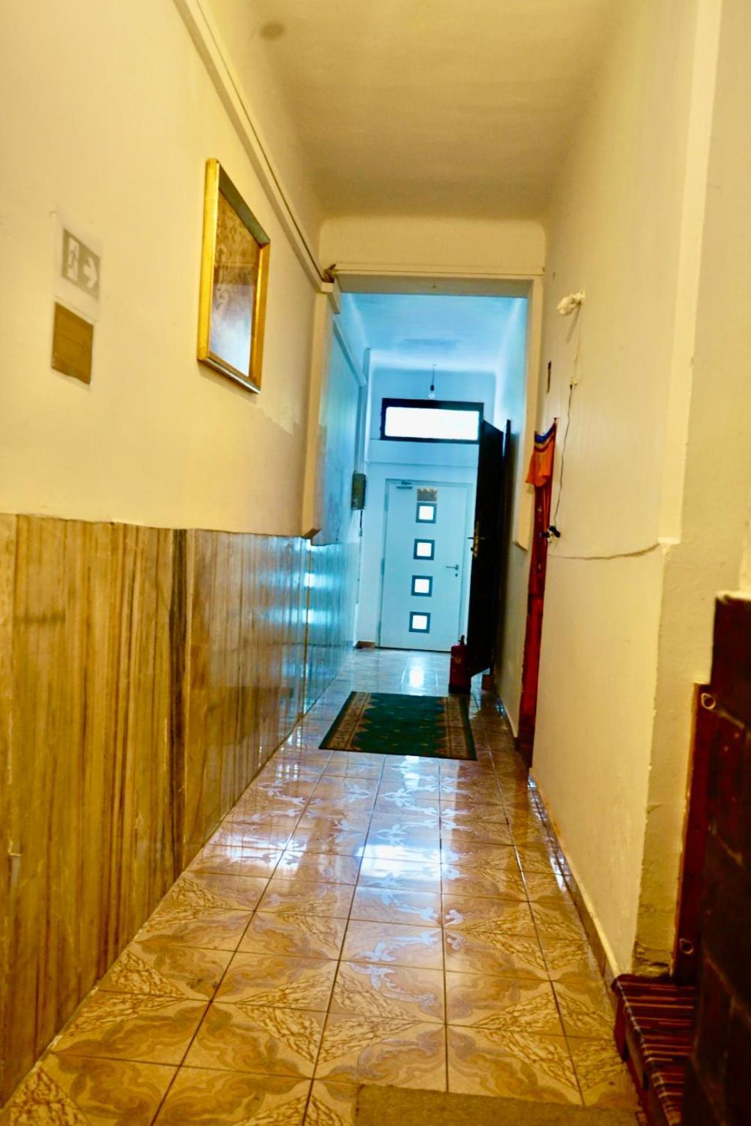 U6 Schoepfwerk Hostel 1 Вена Экстерьер фото